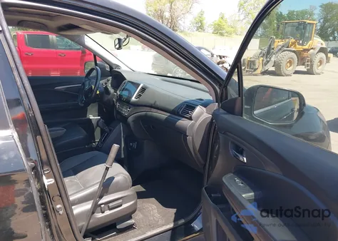 2018 Honda Pilot Ex-L z USA, uszkodzony, nr VIN 5FNYF5H74JB027592